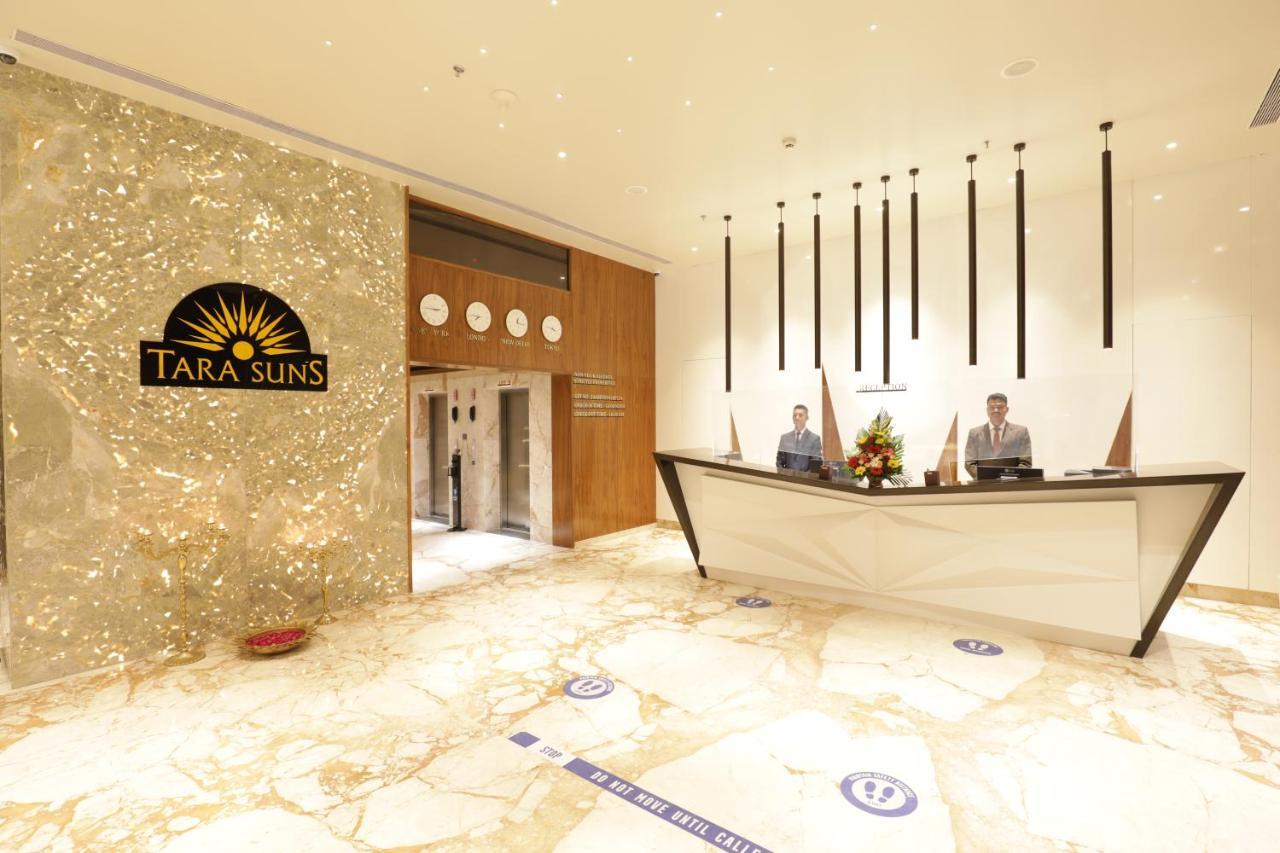 Tara Suns Hotell Vadodara Exteriör bild
