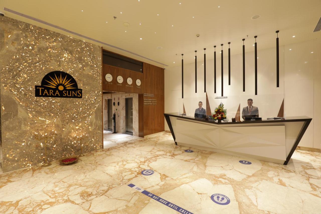 Tara Suns Hotell Vadodara Exteriör bild